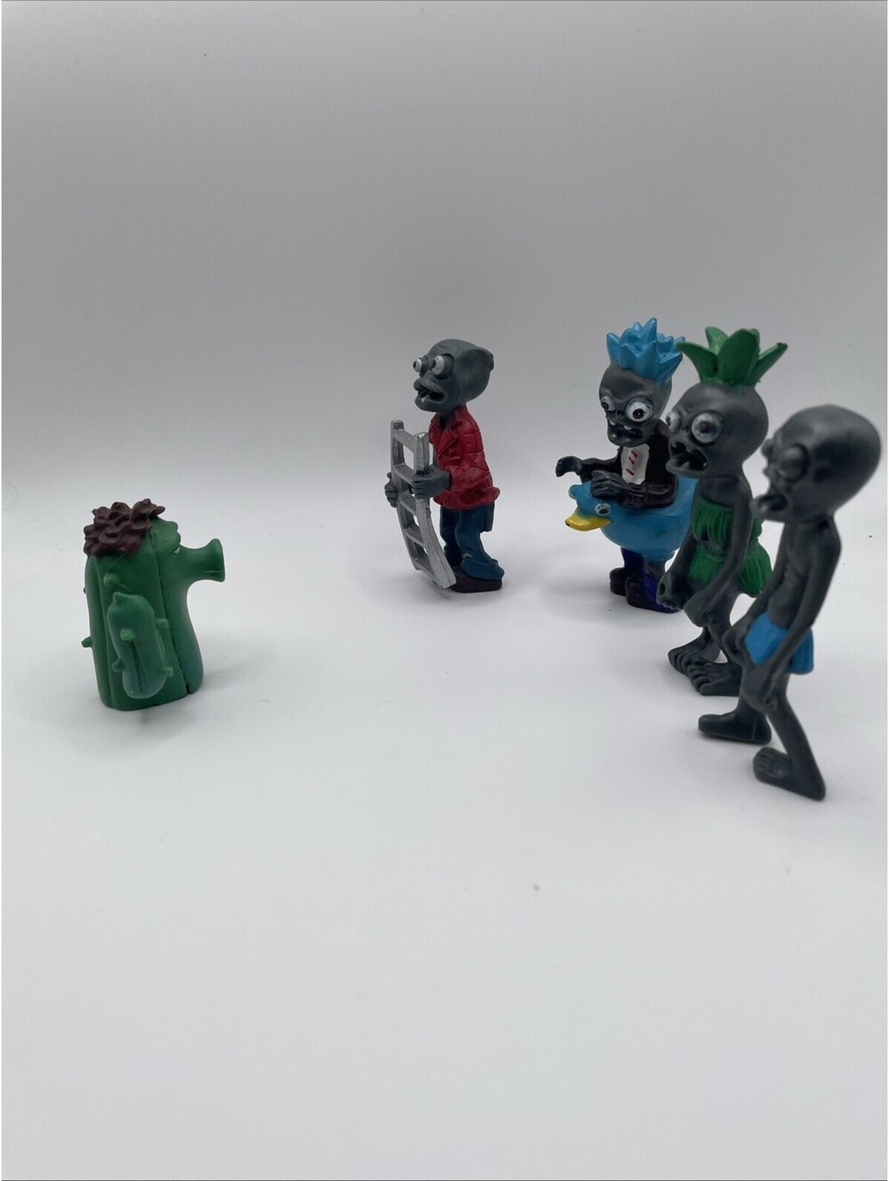 Plants vs. Zombies Lot of PVC 2-3” Figures PVZ Toy Game Figurines